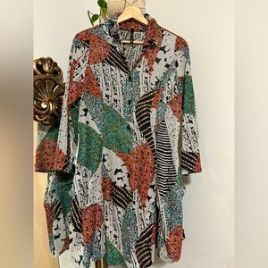 I.C By Connie K long blouse/dress. Size SMALL.